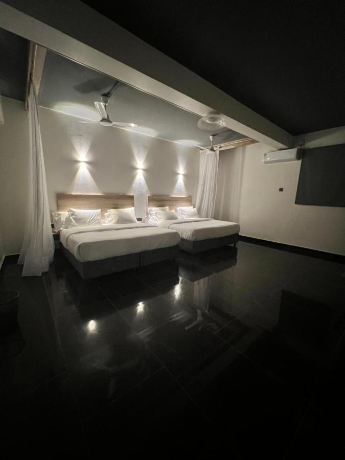 The Ivory Suites Mombasa Esterno foto