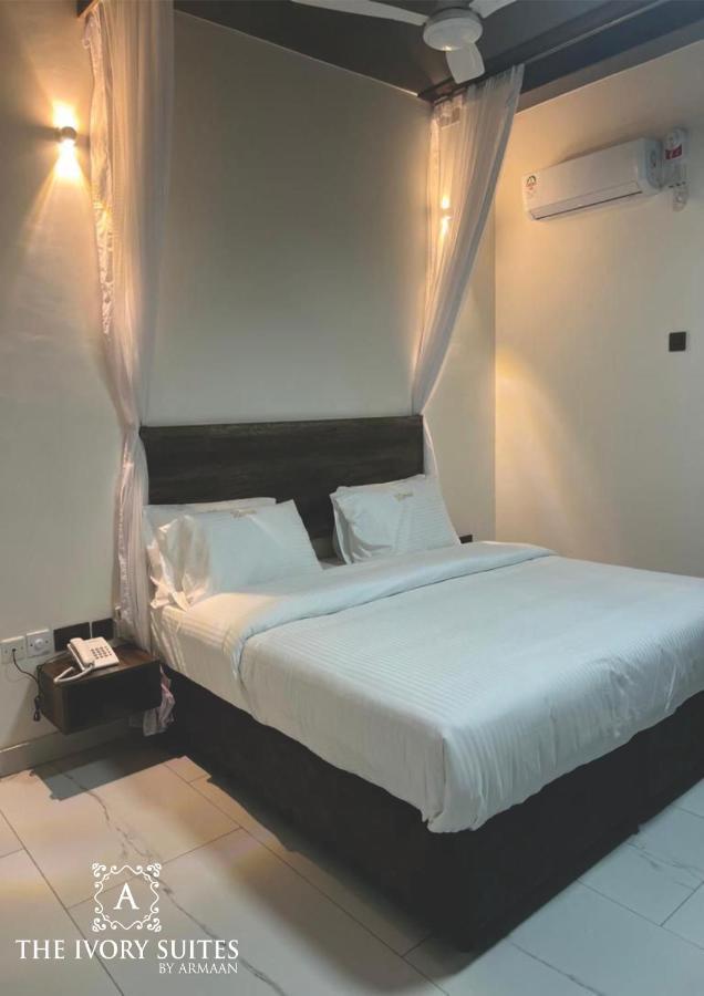 The Ivory Suites Mombasa Esterno foto