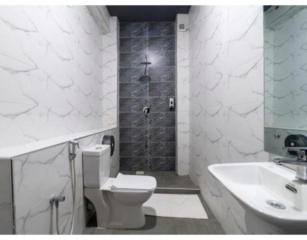 The Ivory Suites Mombasa Esterno foto