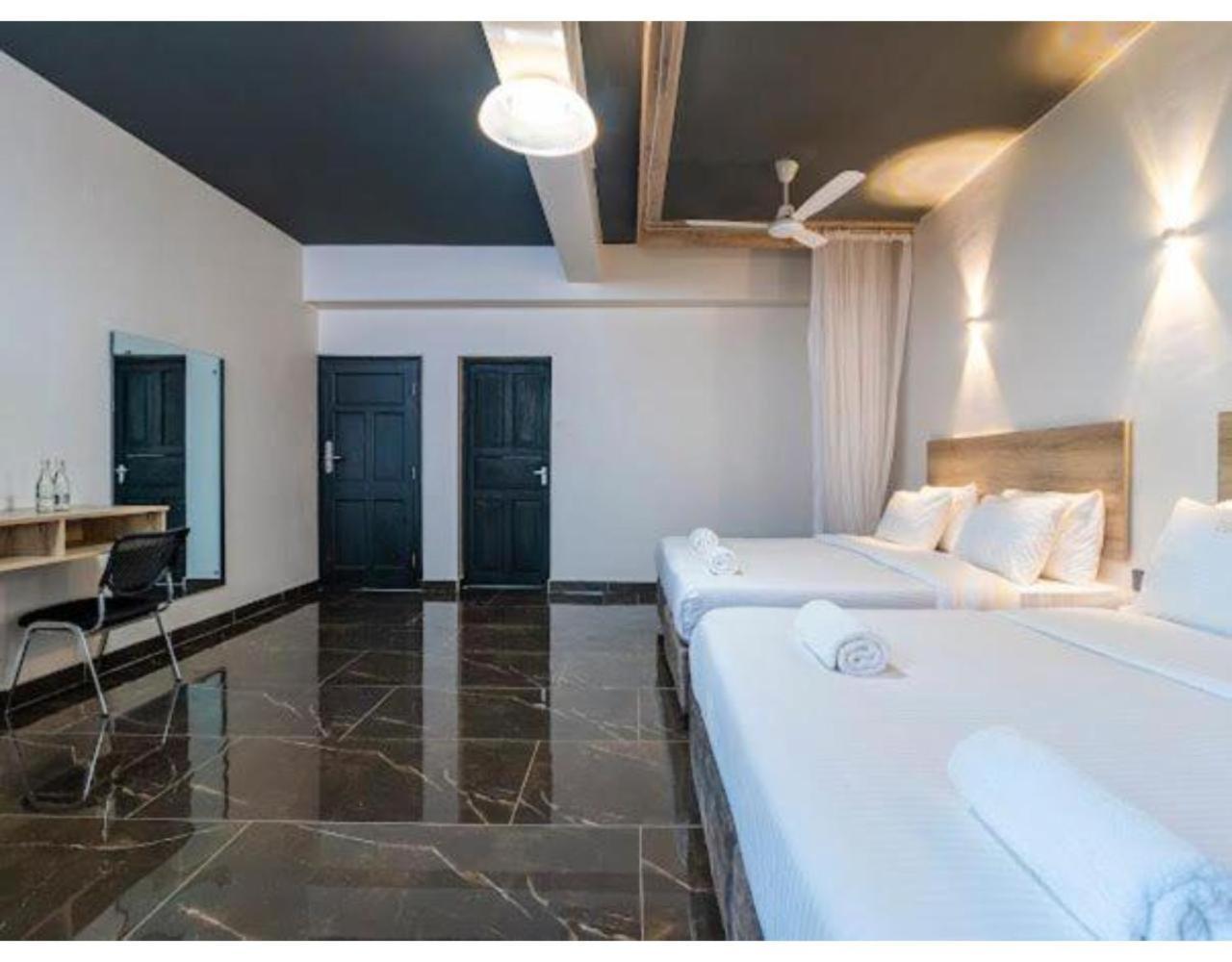 The Ivory Suites Mombasa Esterno foto