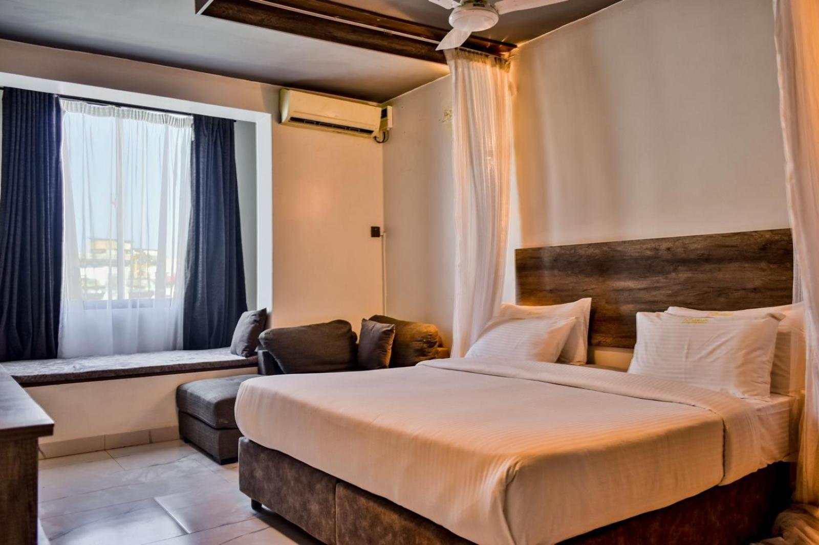 The Ivory Suites Mombasa Esterno foto